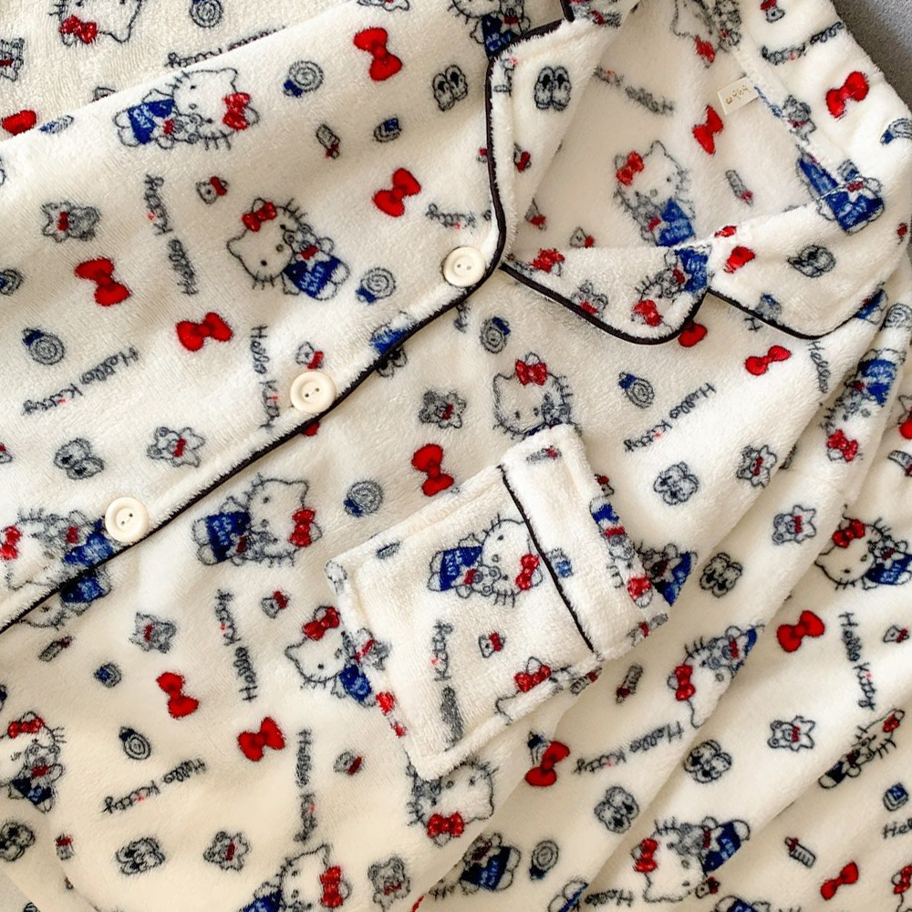 Sanrio Hello Kitty Flannel Wom – Winter Clothing For Woman Bewertung und Preis